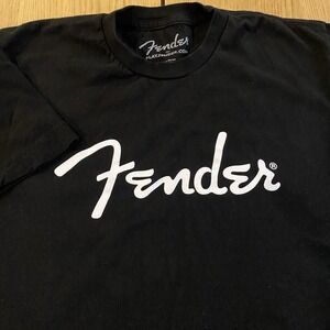 Fender Guitar‎ Music T-shirt Spell-out Unisex Black With White Lettering Medium